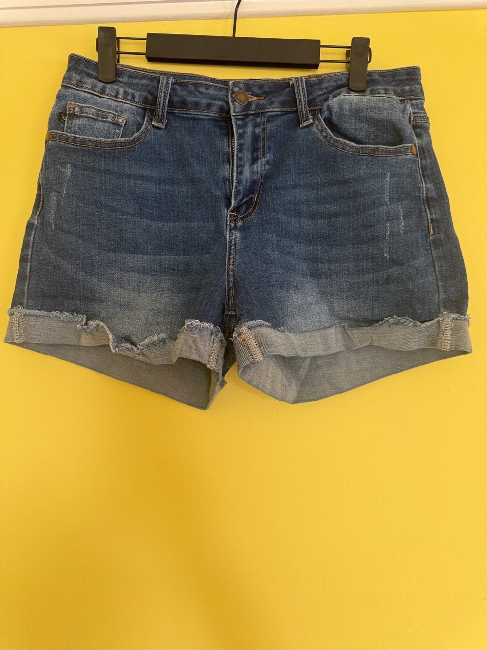 Judy Blue Dark Blue Cuffed Frayed Denim Shorts